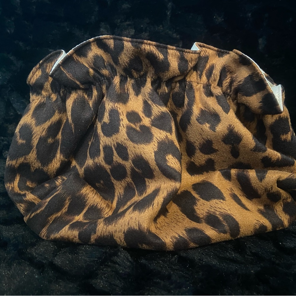 Leopard Makeup Pouch - Picture 1 of 4